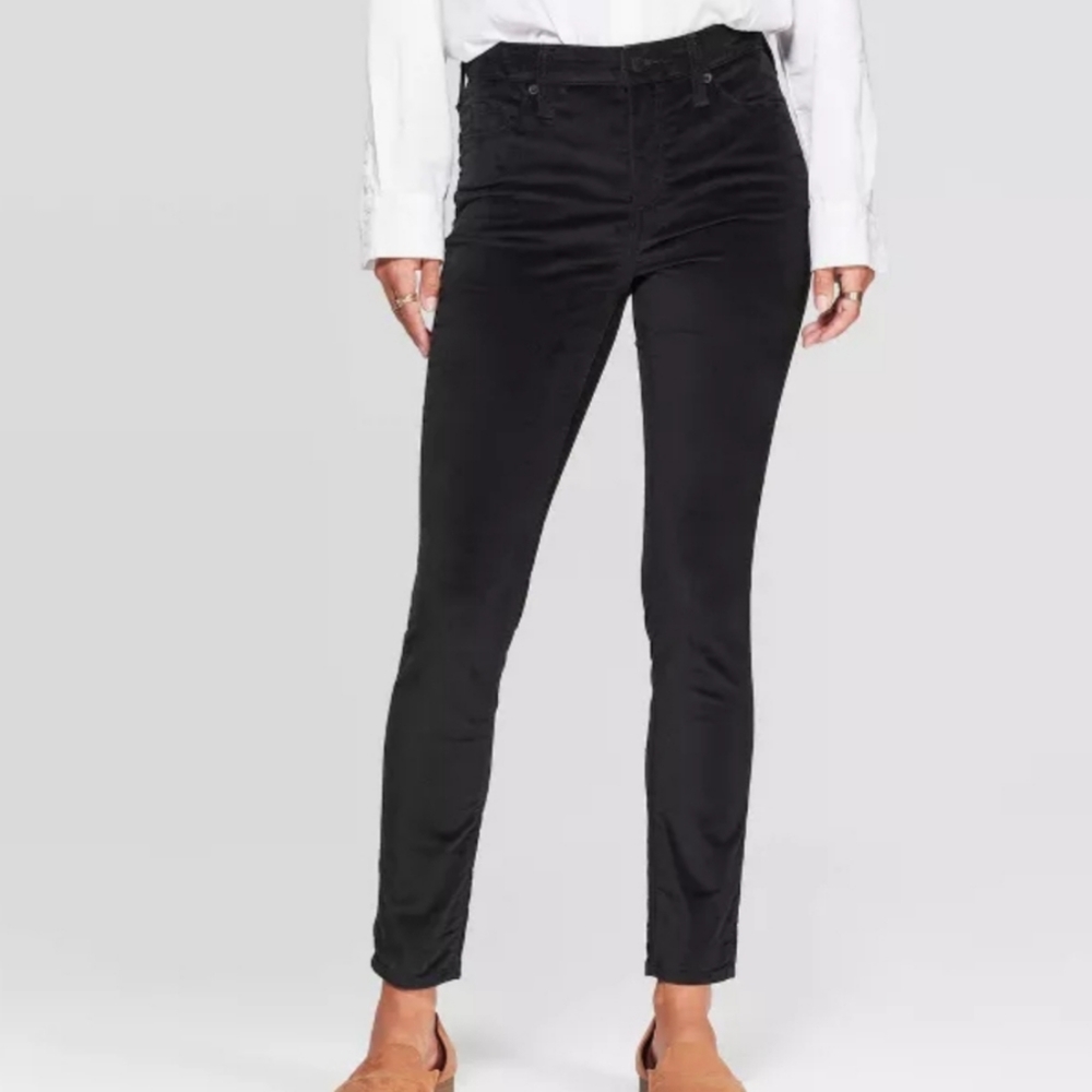 NEW! Universal Thread Velvet High-rise Skinnys